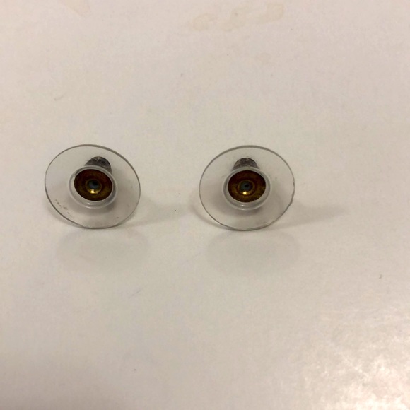 Earrings (2) Black Clover hanging studs with plastic & Metal backings Very good - Picture 6 of 7